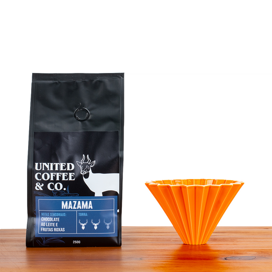 Café Mazama + Origami Porcelana Laranja